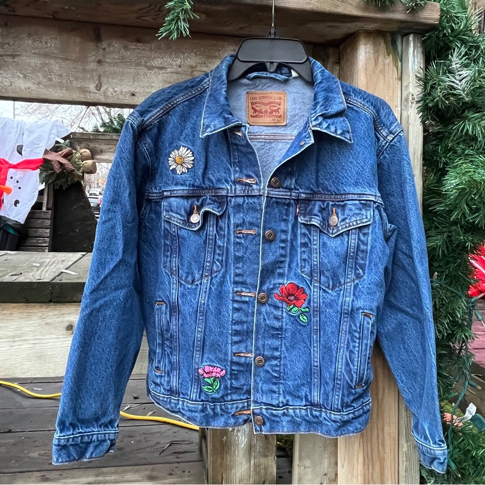 Levi’s flower embroidered jean jacket
